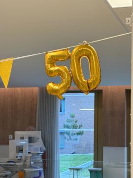 50 balonnen
