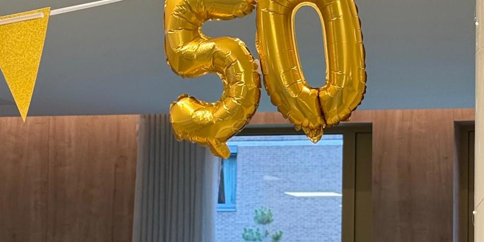 50 balonnen