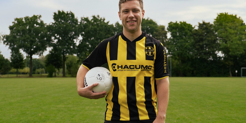 Voetballer Rik is blij dat hij weer klachtenvrij kan voetballen na een operatie aan het compartimentsyndroom