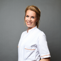 Portretfoto van plastisch chirurg R. Killaars Portretfoto van plastisch chirurg R. Killaars