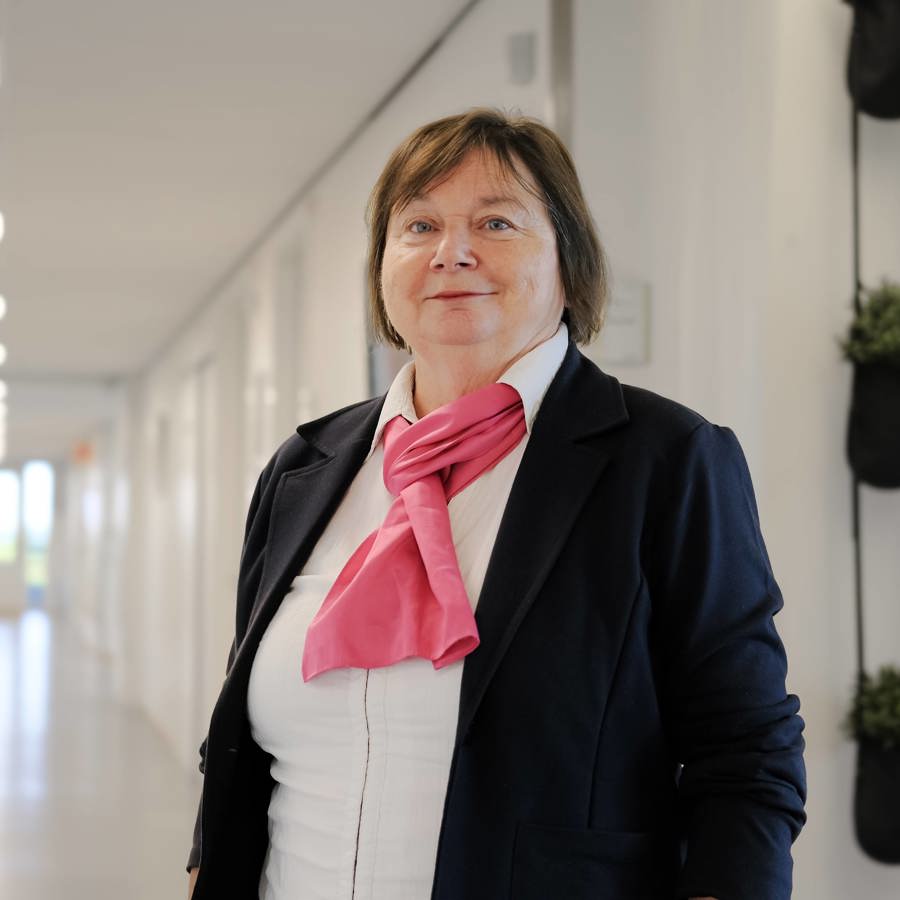 Marly Noldus, vrijwilliger