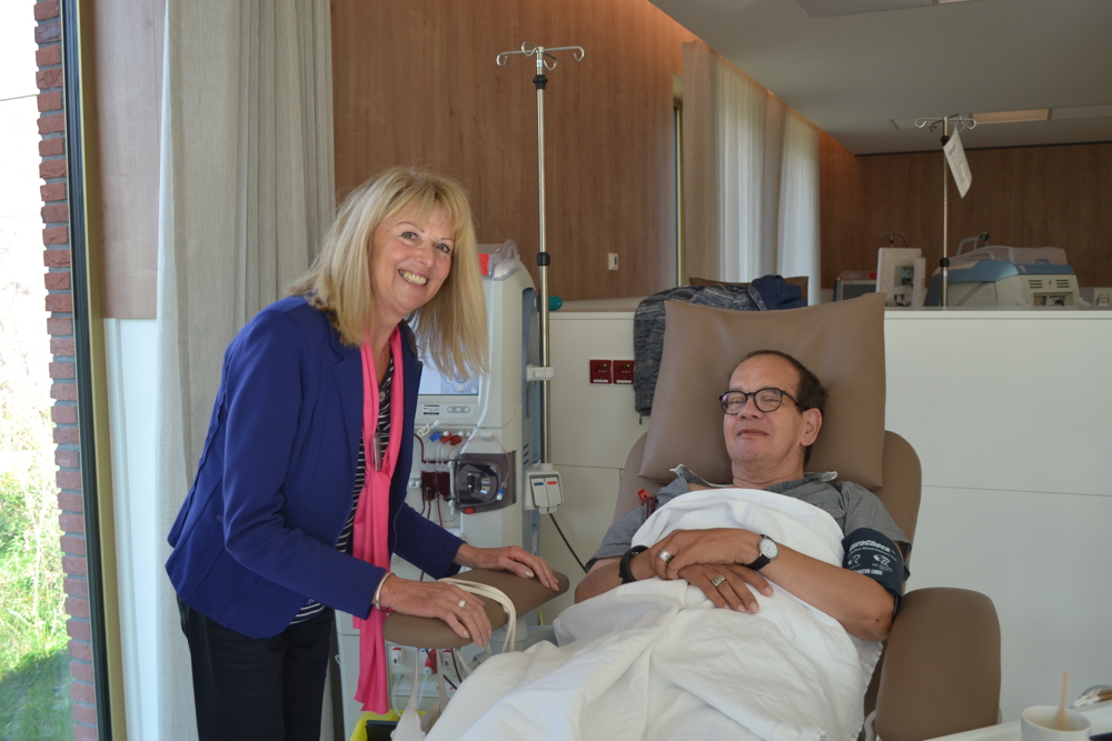 Ine van Lent is vrijwilliger op de dialyse afdeling Ine van Lent is vrijwilliger op de dialyse afdeling