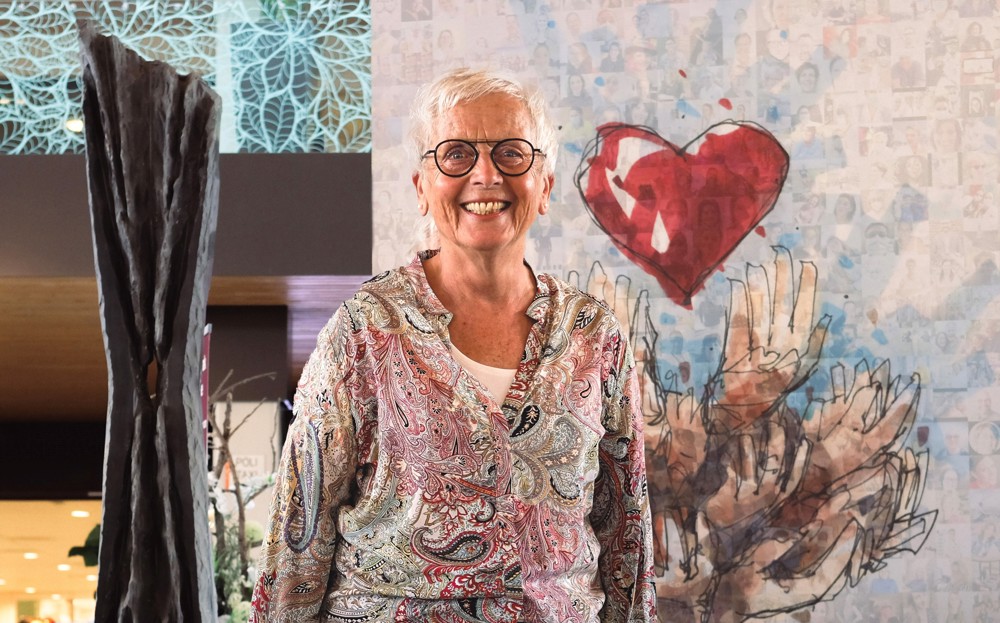 Cliëntenraadslid Liesbeth Peeter vrolijk op beeld